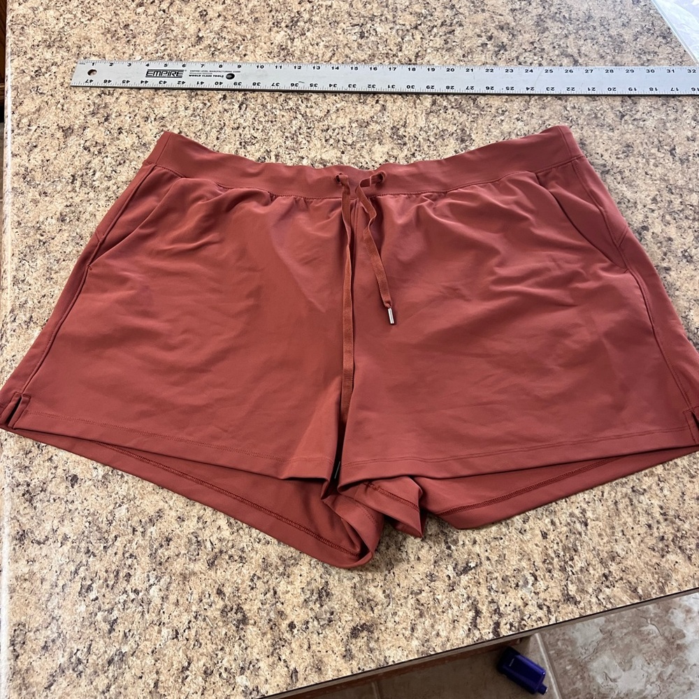 Women's old navy active powersoft go dry Rust Drawstring elastic athletic Shorts